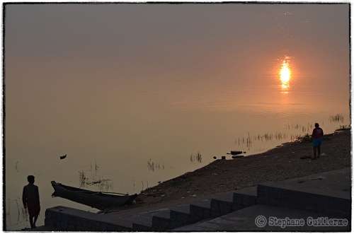 Small DSC_0213 By the river Mahanadi.jpg