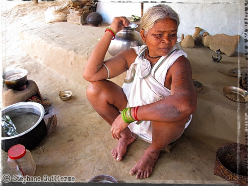 Small IMG_5231 Ghadwa lady Other Backward Cast village Sidmud.jpg