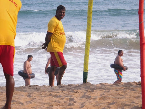 Small 15 IMG_6286 Lifeguards & bouées.jpg