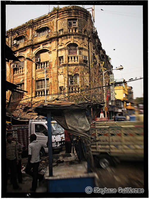 Small 01 IMG_6396 Vieil immeuble Kolkata.jpg