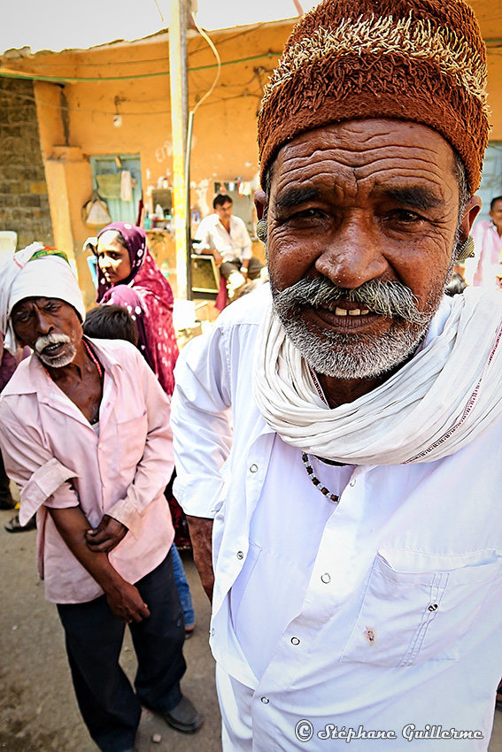 IMG_2103 Portrait homme Rabari Junagadh Small.jpg