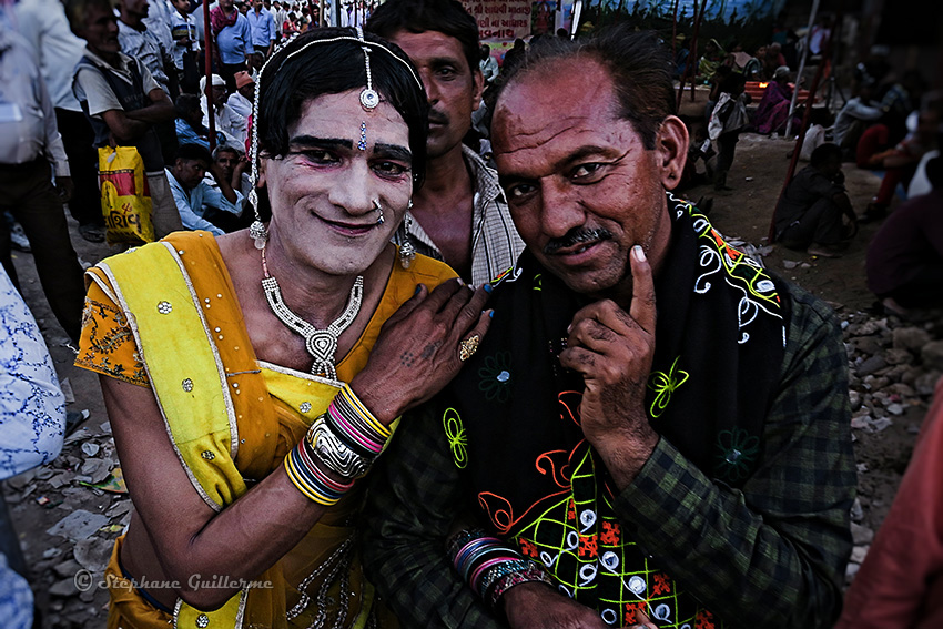 IMG_3107 Hijra danseuse Shiva ratri Junagadh Small.jpg