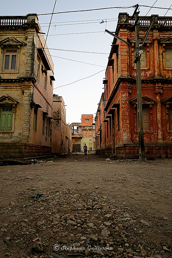 IMG_3571 Vieux bâtiments Porbandar Small.jpg