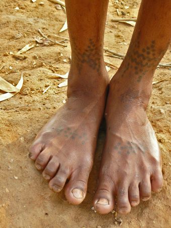 Pieds de femme tribale de l'Orissa - Environs de Jeypore