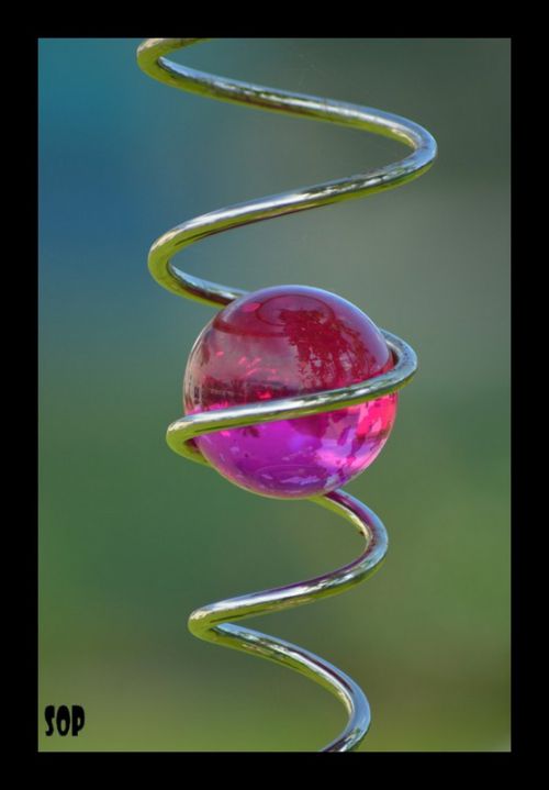 Boule de verre rose