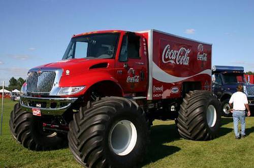 Coke-Monster-Truck-coke-2201463-600-398[1].jpg