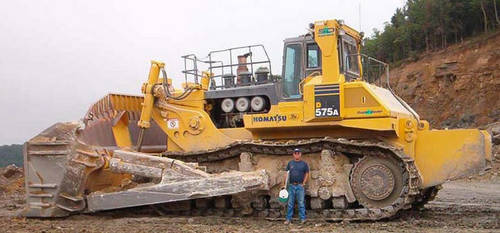 Komatsu-D575A-Super-Dozer[1].jpg