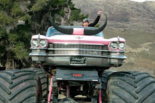 Monster_truck_in_Otago[1].jpg