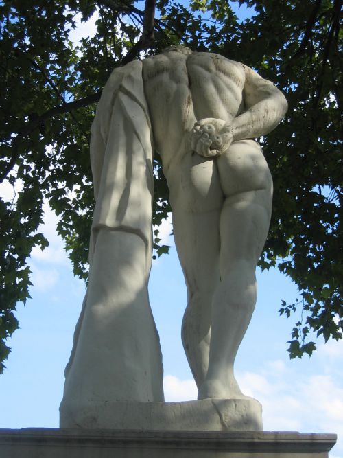 Hercule Farnèse - Gionnani Commino 1670 marbre d'après l'antique.