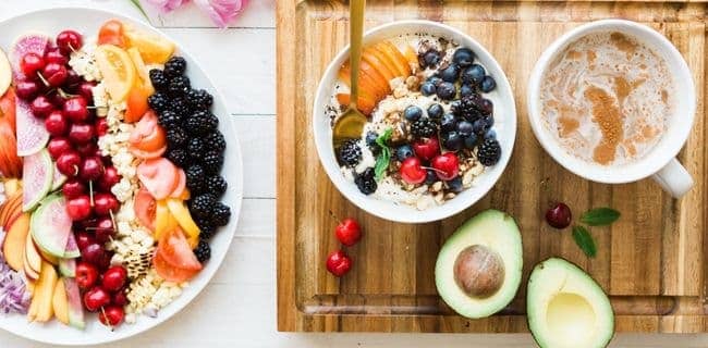 exemple-de-petit-dejeuner-pauvre-en-glucides (1).jpg