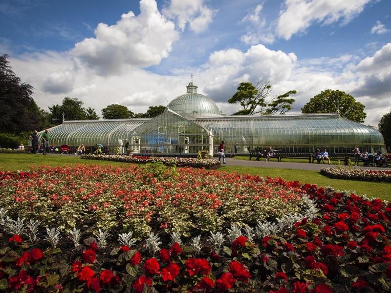 Glasgow Botanic Gardens.jpg