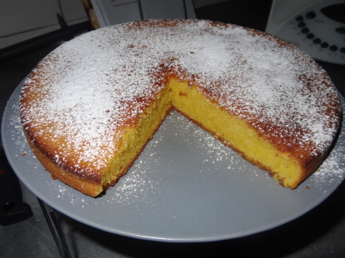 Gateau moelleux à l'orange.JPG