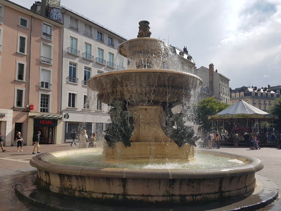 FC_Fontaine place Grenette