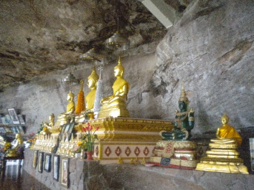 wat Tham Kham (8).JPG