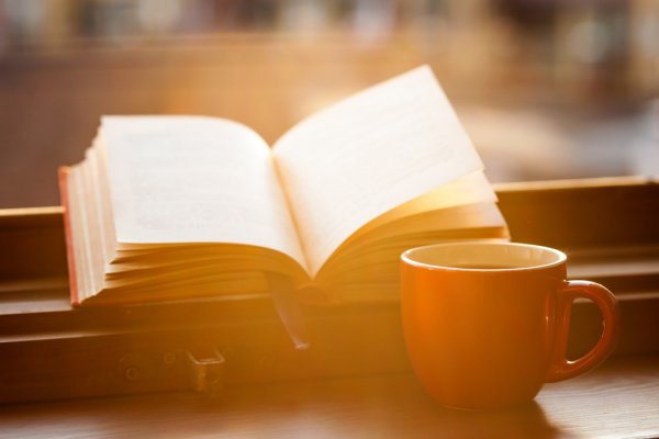depositphotos_48134921-stock-photo-books-and-a-coffee-cup
