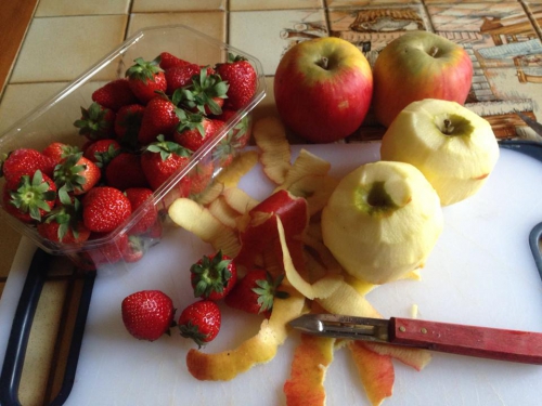 crumble pomme fraise.jpg