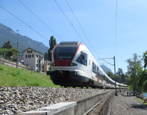 RABe 523 022  à Chillon le 3.07..jpg