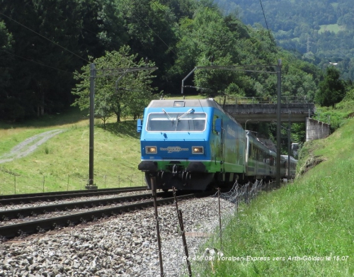 Re 456 091 Voralpen-Express vers Arth-Goldau le 15.07.jpg