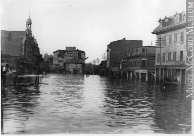 2-Innondation Square Victoria.jpg