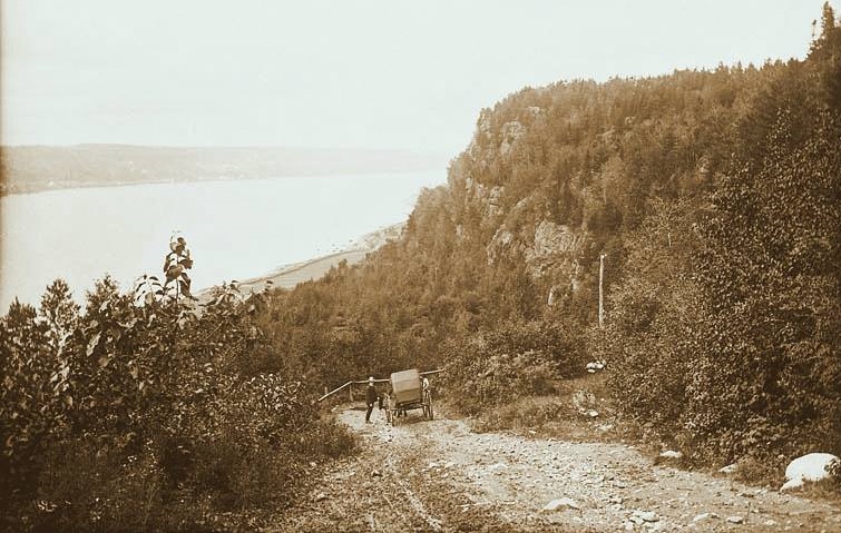 1910-Côte dela chate au bout de Roussel.jpg