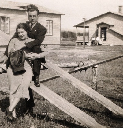 Papa et Henriette 1938.jpg