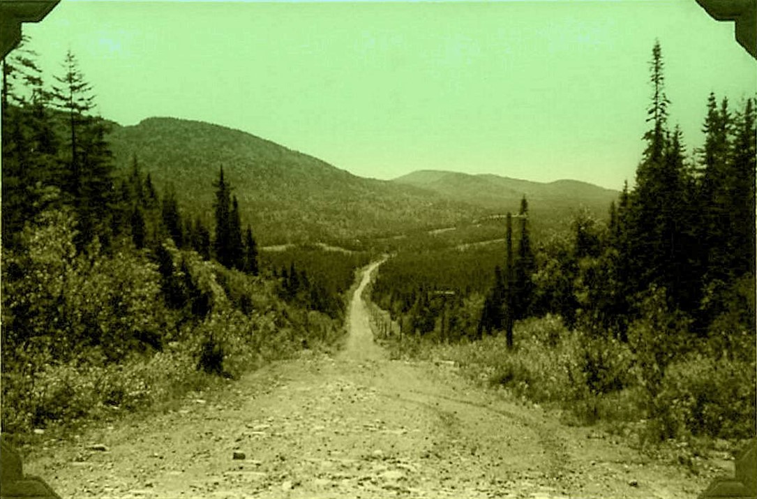 Parc des Laurentides 1881.jpg