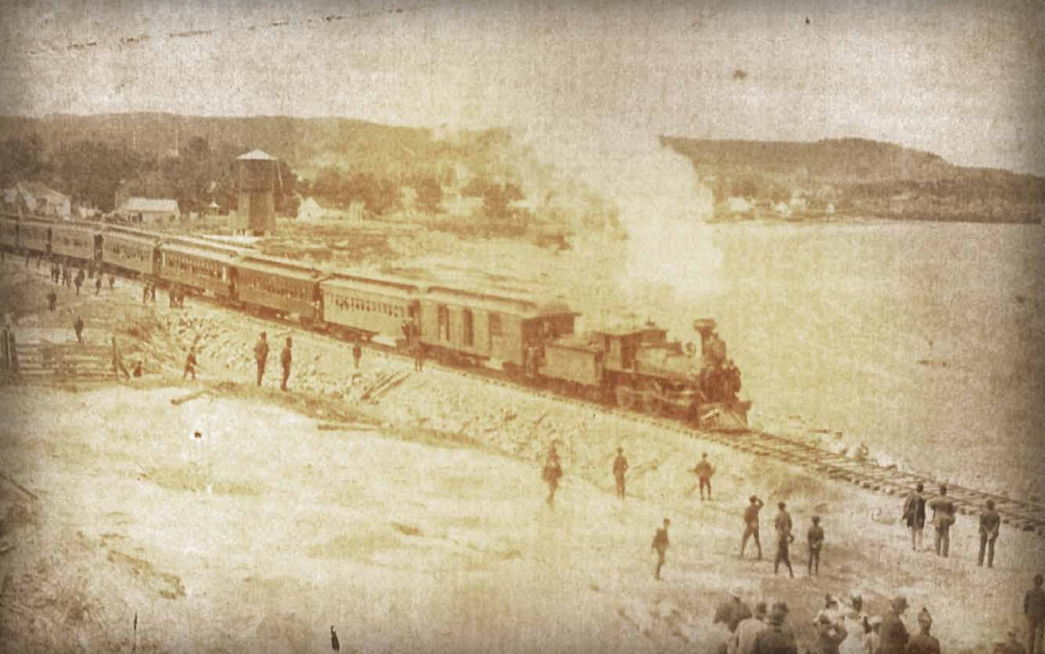 12-1893 arrivée du train.jpg