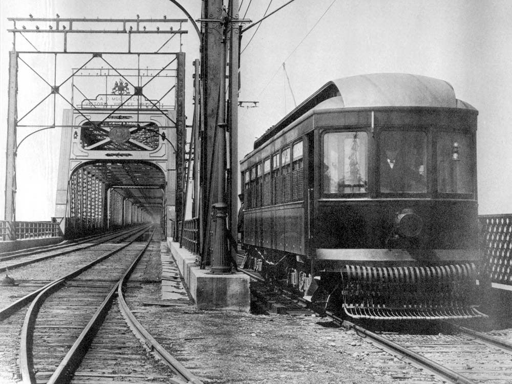 13-Tramway pont Victoria.jpg