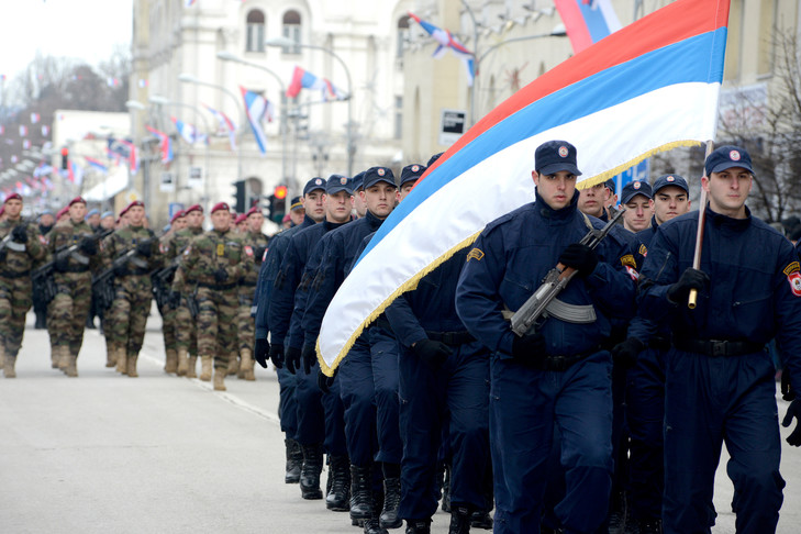 membres-forces-police-Republique-Srpska-defilentd-defile-marquant-25e-anniversaire-Republique-Srpska-ville-bosniaque-Banja-Luka-Bosnie-lundi-9-janvier-2017_0_730_486.jpg