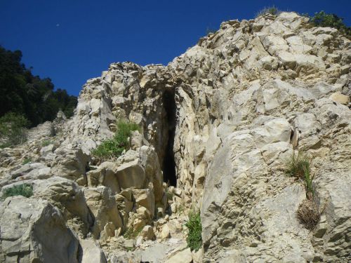 Grotte  du  Vent   Ravin de la Riaille  Mt Ventoux nord