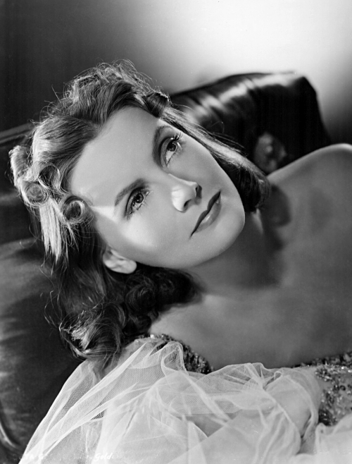 Greta_Garbo_-_Ninotchka_1939.JPG