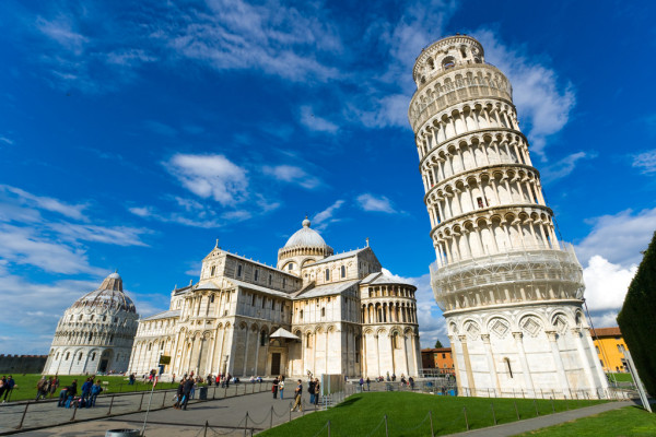 depositphotos_3765946-stock-photo-pisa-italy