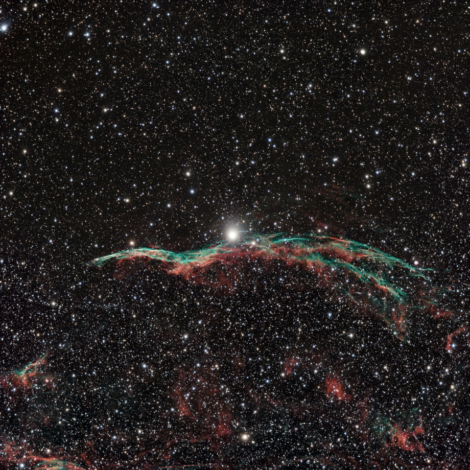 NGC6960 - La Petite Dentelle du Cygne située dans la constellation du Cygne à environ 2500 AL de la Terre
Lunette ED 80/500, caméra ASI533 MC, réducteur correcteur 0.85x, 42x300s
Pré-traitement et traitement final dans PI et Photoshop