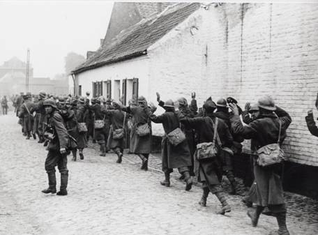 prisonniers-francais-en-juin-1940.jpg