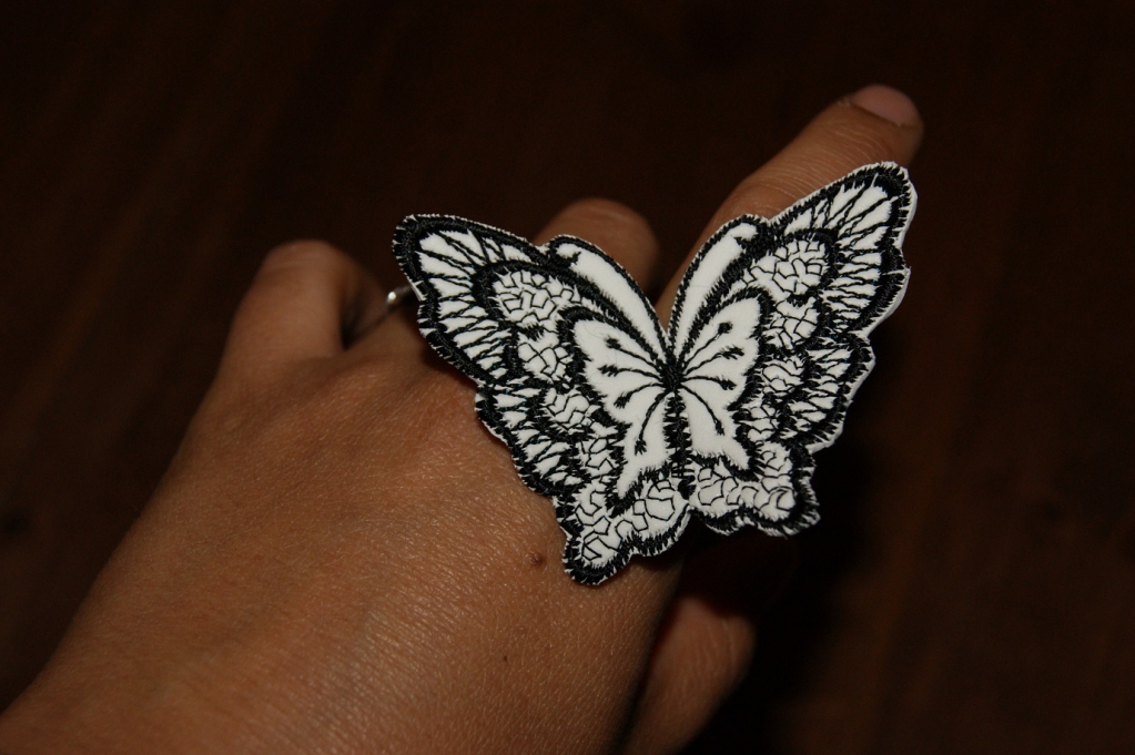 bijoux de peau tatouage mariage papillon noir et blanc - mariage ...