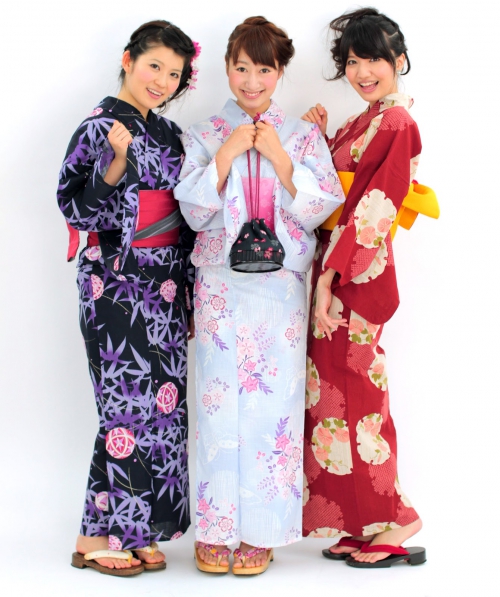 3femmes_yukata.jpg