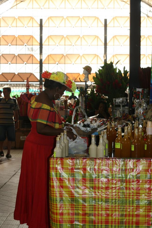 Marché Fort de France.jpg