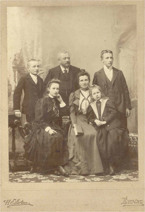 1898 Famille Louis Boucher.jpg