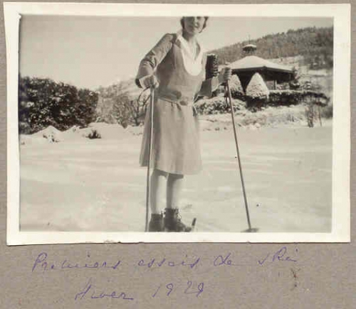 1929 - Noelle en ski A1-22-8.jpg