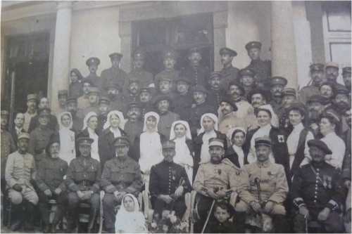 1915 Ambulanciers anglais aux Roseaux Image1.jpg