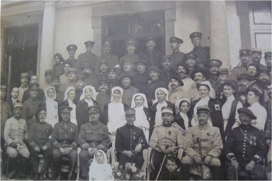 1915 Ambulanciers anglais aux Roseaux Image1.jpg