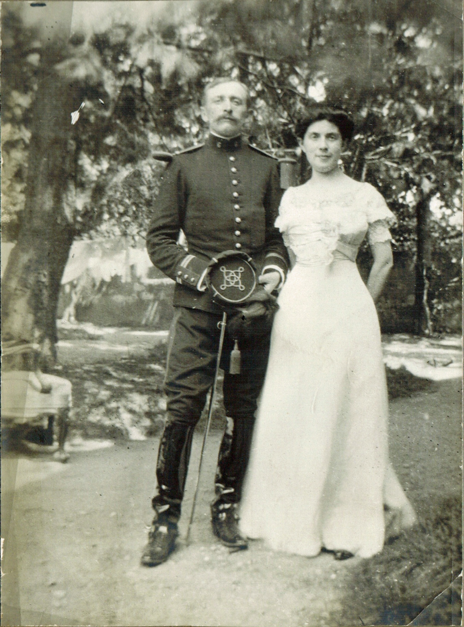 20-1902 Mariage Edouard et Marie Favre A1-26-05 Photoshop PNG.png