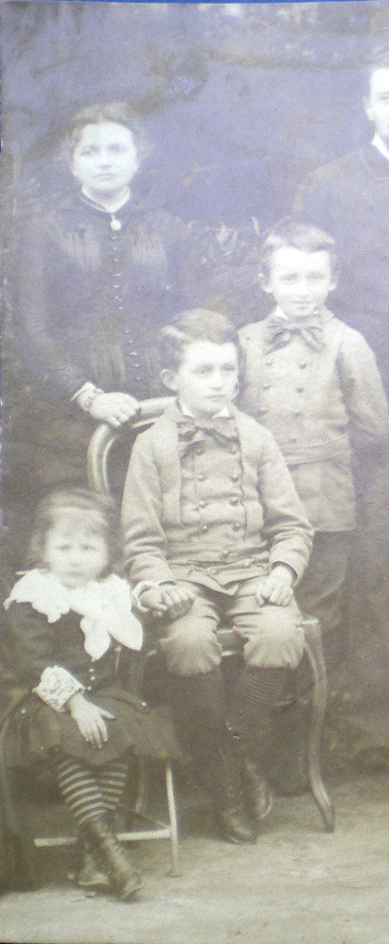 1882 IMGP8594 1882 Famille Cuny.jpg