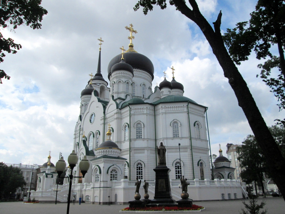 Annunciation_Cathedral_in_Voronezh1