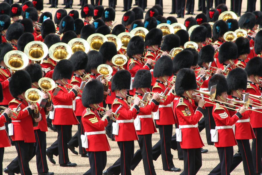 Band_Trooping_the_Colour,_16th_June_2007