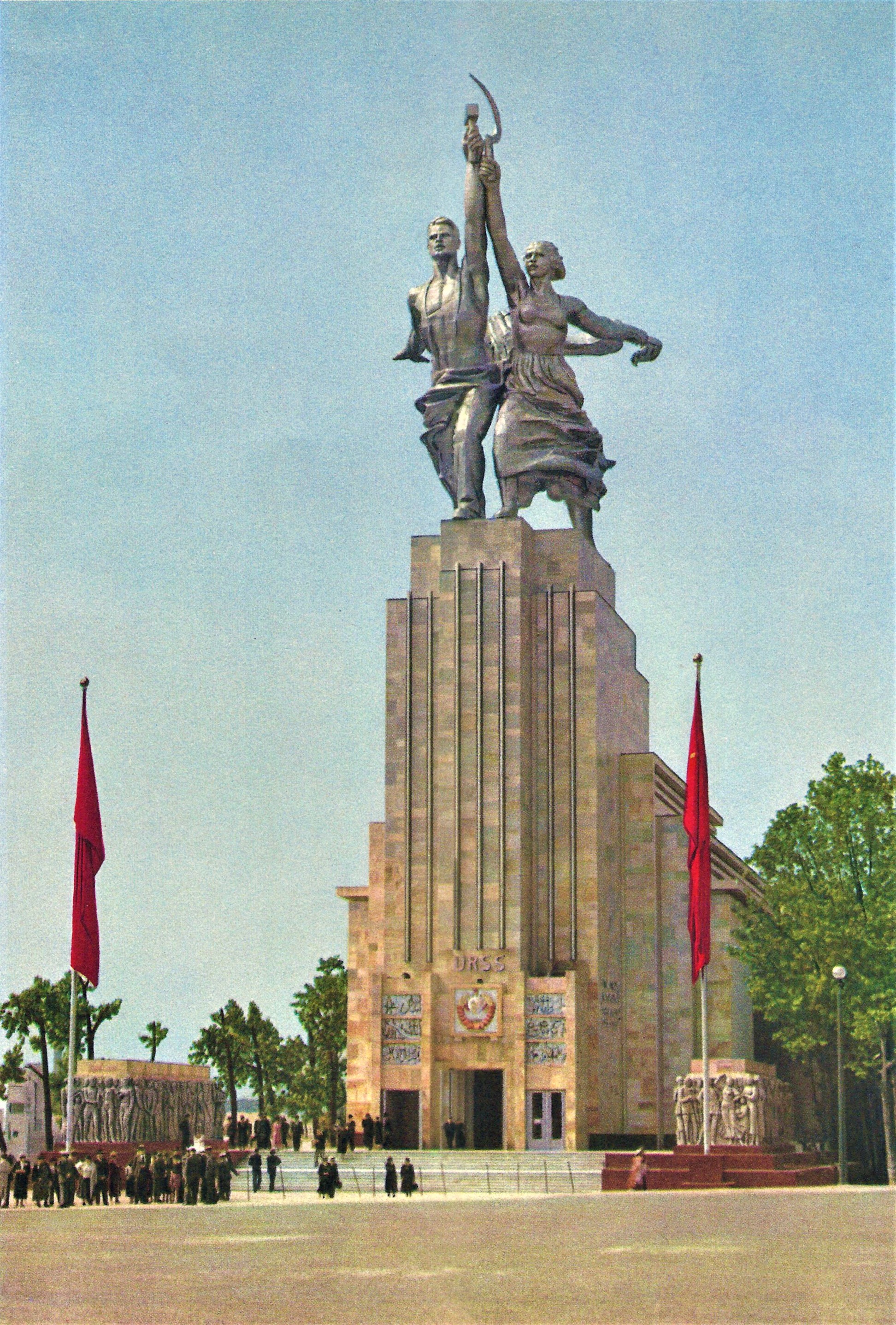 Paris-expo-1937-pavillon_de_l\\\'URSS-13