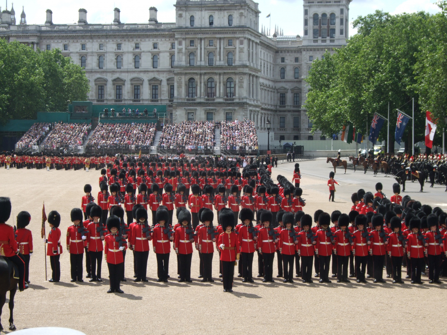 Trooping_the_Colour_form_march_past
