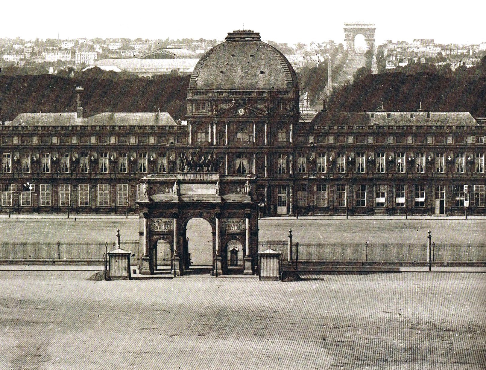 Tuileries_vers_1860