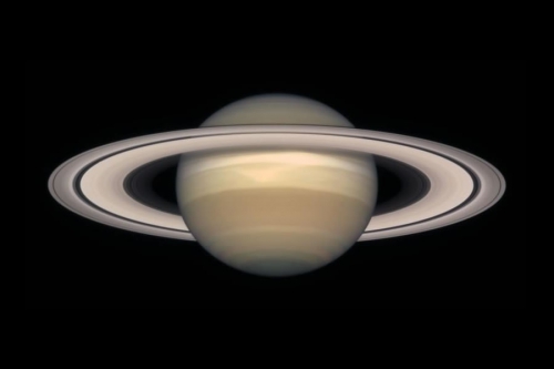 hubble-saturn-1.jpg