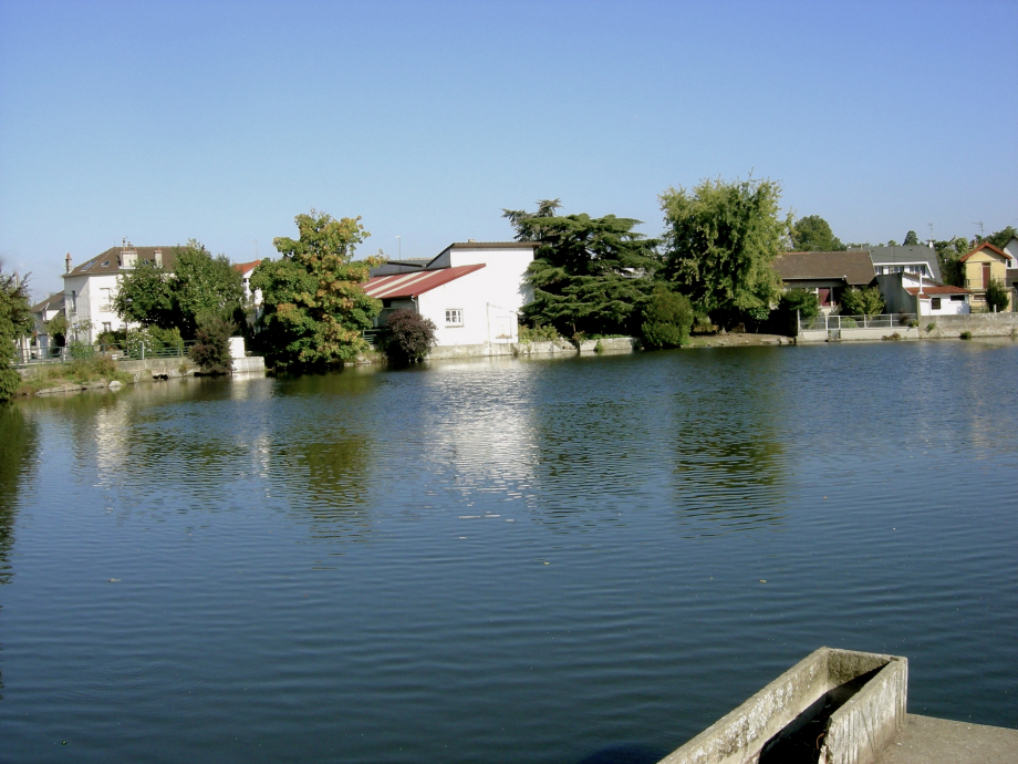 Lac de Sévigné.jpg